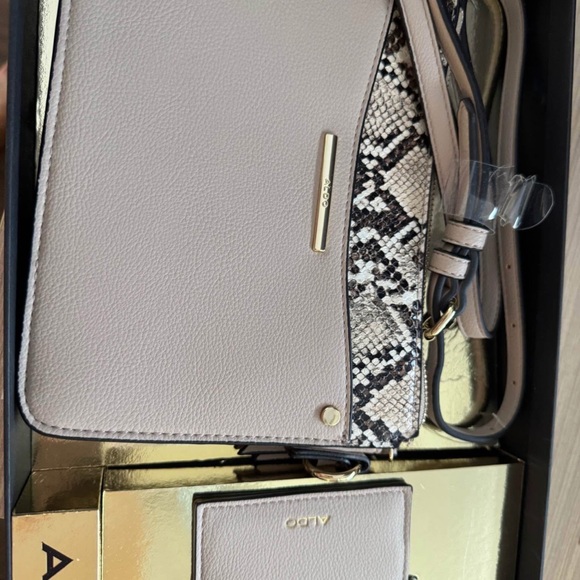 Aldo Crossbody Snake print Khaki With Gold Details - Picture 1 of 4